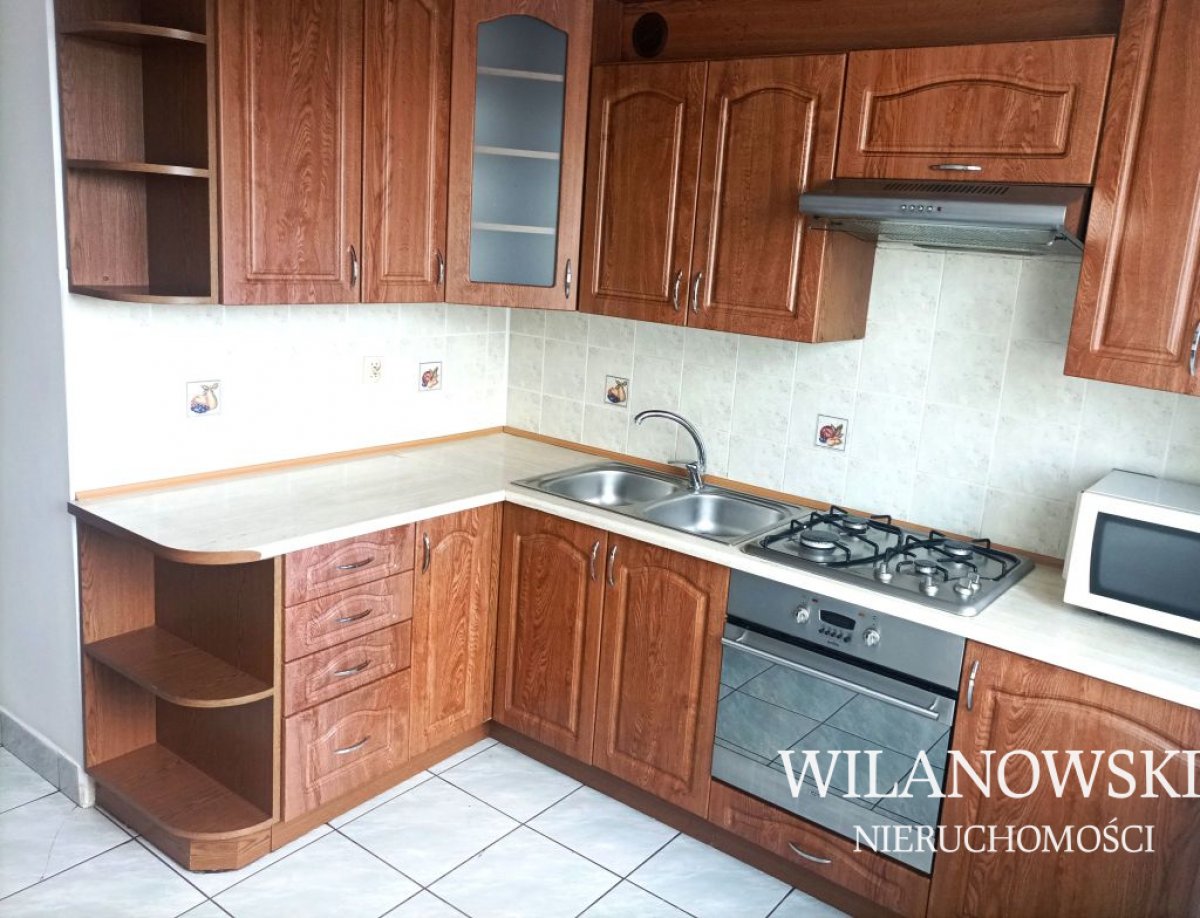 2 pokoje/ 49 m²/ duża piwnica + strych/ tuż przy rynku