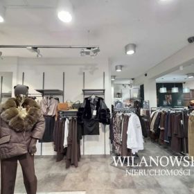 BUDYNEK HANDLOWO - USŁUGOWO-MIESZKALNY W ŚCISŁYM CENTRUM MŁAWY