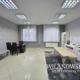 BUDYNEK HANDLOWO - USŁUGOWO-MIESZKALNY W ŚCISŁYM CENTRUM MŁAWY