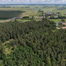 Działka budowlana przy lesie – Kraszewo, pełne media
